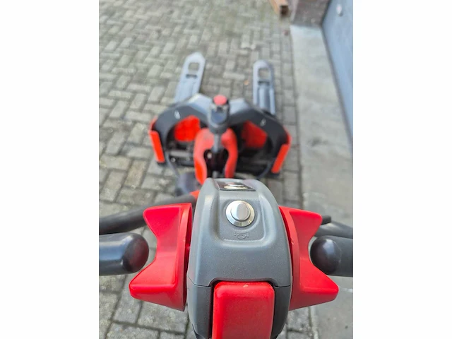 Linde mt12 elektrische palletwagen - afbeelding 4 van  6