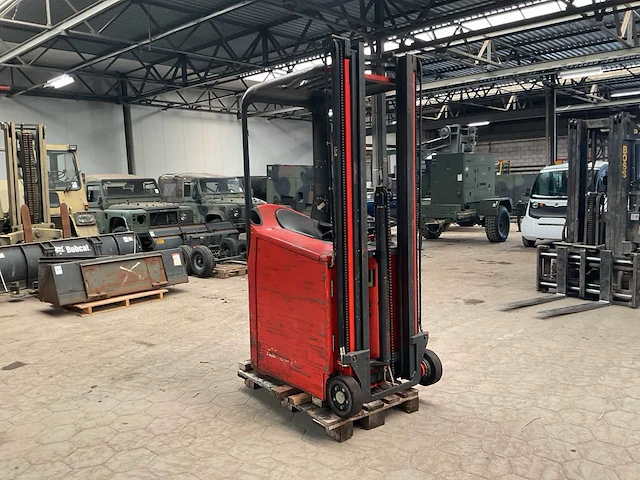 Linde orderpicker - afbeelding 2 van  7