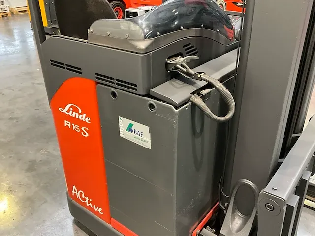 Linde r 16 s reach truck - afbeelding 3 van  14