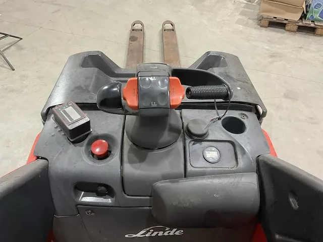 Linde t20-sp elektrische pallettruckpicker - afbeelding 10 van  15