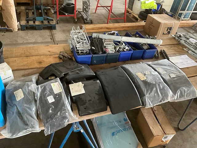 Linde vorkheftruck spatborden - afbeelding 1 van  6