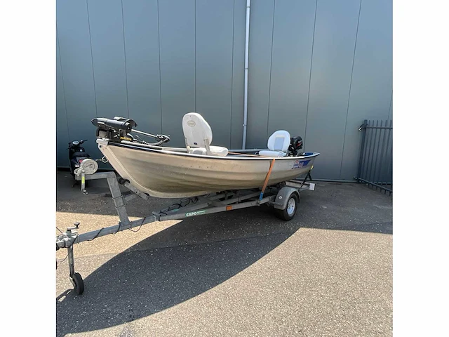 Linder fishing 440 consoleboot en visboot - afbeelding 7 van  12