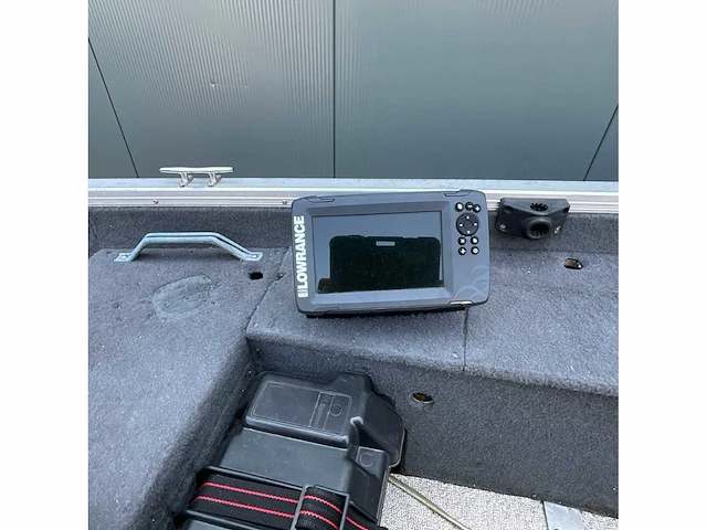 Linder fishing 440 consoleboot en visboot - afbeelding 10 van  12