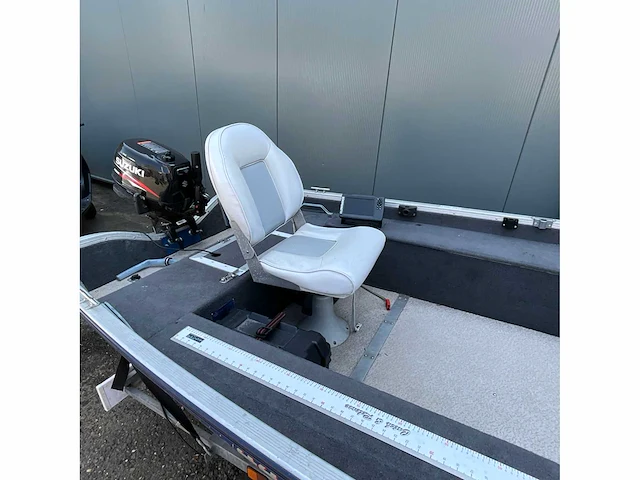 Linder fishing 440 consoleboot en visboot - afbeelding 11 van  12