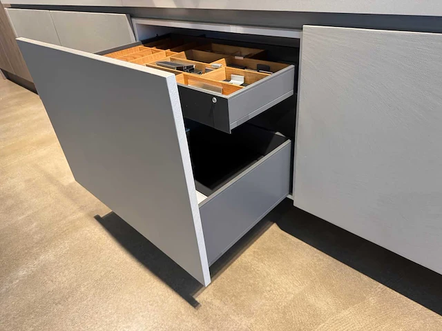Linea quatro - kitchen arrangement - afbeelding 25 van  46