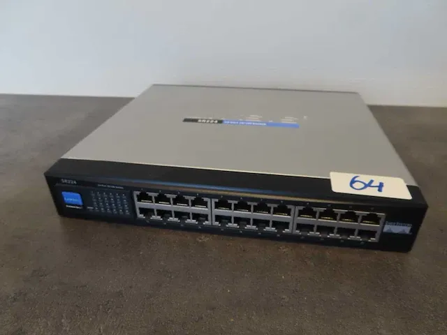 Linksys - sr224 - switch 24 poorts - afbeelding 1 van  1