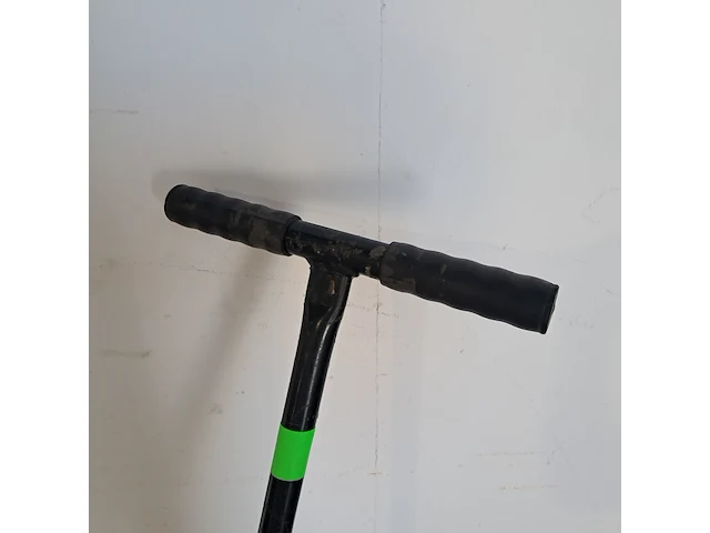 Linoleum roller ~, uzin utz / wolff, linoleum roller, 2013 - afbeelding 2 van  6