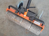 Linoleum roller ~, uzin utz / wolff, linoleum roller, 2013 - afbeelding 3 van  6