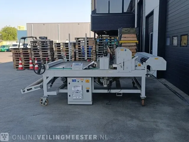 Linoleum zaagtafel j.blom opmeer, bouwjaar 2016 - afbeelding 2 van  29