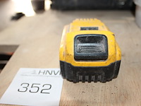 Lion accu dewalt 4 amp xr lion. - afbeelding 2 van  2