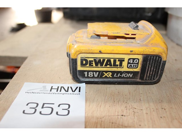 Lion accu dewalt 4 amp xr lion. - afbeelding 1 van  1