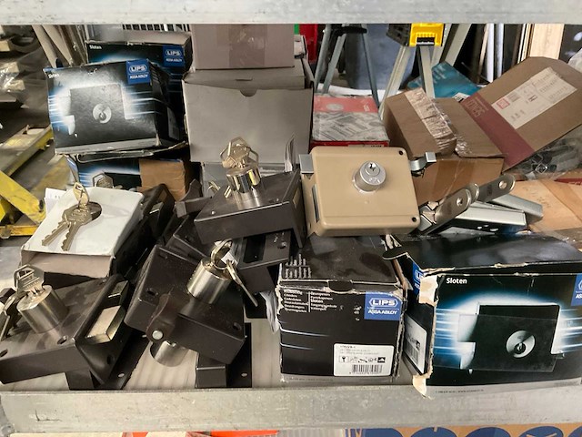 Lips, senco, eurom, intersteel, cisa slot, deurbeslag - afbeelding 2 van  7