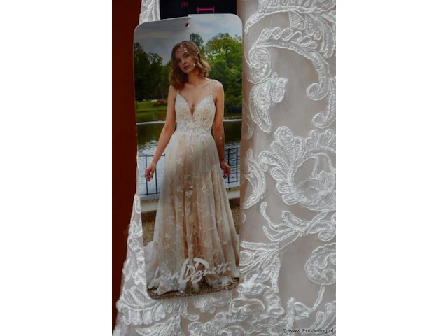 Lisa donetti trouwjurk, strapless - model diane legrand deluxe 50353 - maat 40 - afbeelding 11 van  11