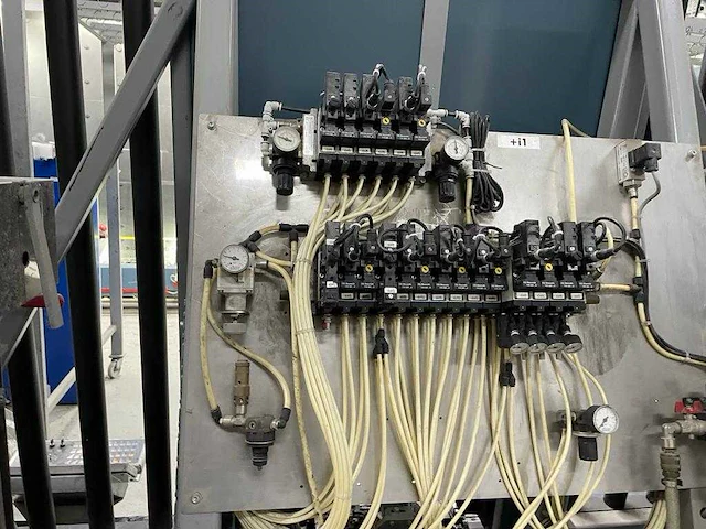 Lisec 1999 psl-35/25v-9 isolatielijn met wasmachine - afbeelding 32 van  32