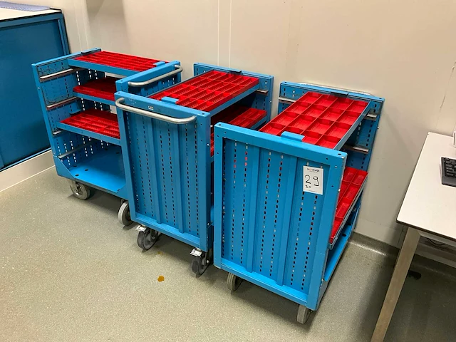 Lista gereedschapswagen (3x) - afbeelding 1 van  3