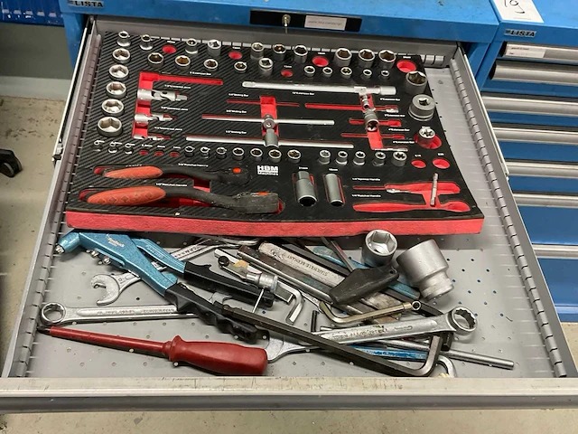 Lista werkplaatskast met inhoud - afbeelding 12 van  21