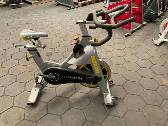 Live strong ls-s series classe s spinningbike - afbeelding 5 van  8