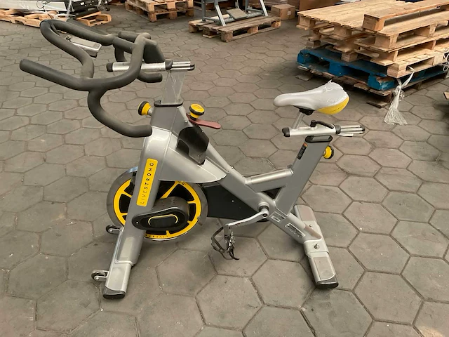 Live strong ls-s series classe s spinningbike - afbeelding 6 van  8