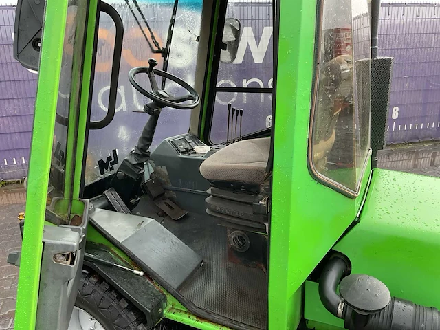 Lm trac 285 onkruidborstel machine - afbeelding 8 van  10