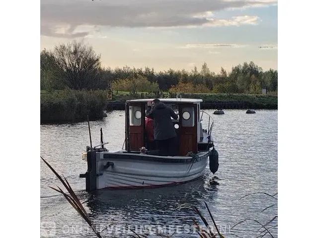 ( locatie dokkumer nieuwe zijlen ) unieke franse vissersboot / -kotter, frans visserboot - afbeelding 2 van  10