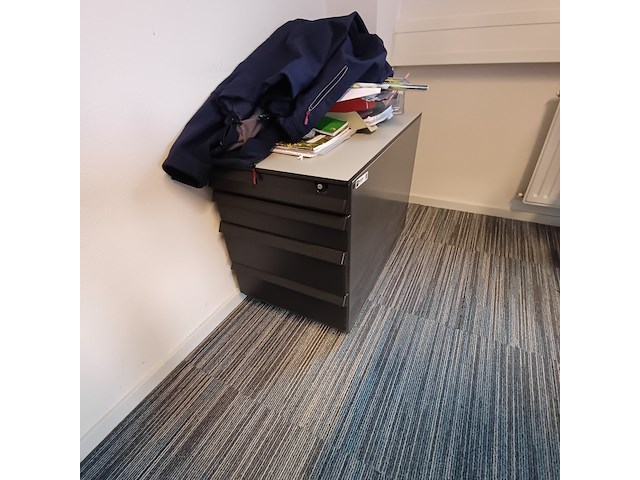 (locatie enschede) partij kantoor meubilair - afbeelding 40 van  62