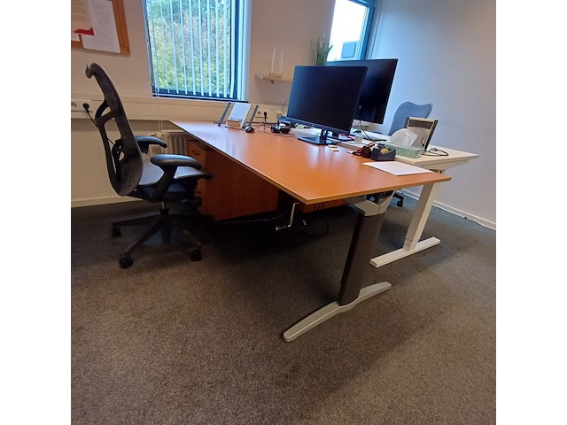 (locatie enschede) partij kantoor meubilair - afbeelding 42 van  62