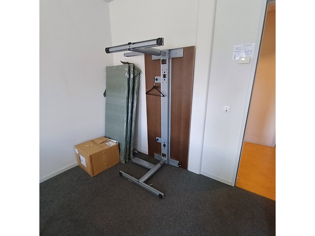 (locatie enschede) partij kantoor meubilair - afbeelding 44 van  62