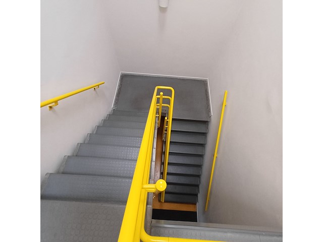 (locatie enschede) partij kantoor meubilair - afbeelding 55 van  62