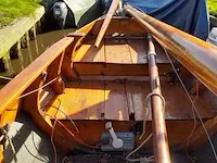 ( locatie giethoorn)zeepunter met yamaha buitenboordmotor punterwerf wildeboer , ds 13, bouwjaar nb - afbeelding 3 van  12