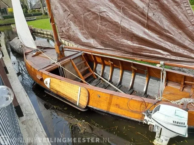 ( locatie giethoorn)zeepunter met yamaha buitenboordmotor punterwerf wildeboer , ds 13, bouwjaar nb - afbeelding 6 van  12