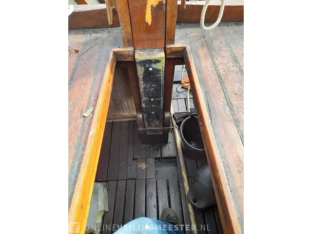 ( locatie giethoorn)zeepunter met yamaha buitenboordmotor punterwerf wildeboer , ds 13, bouwjaar nb - afbeelding 7 van  12