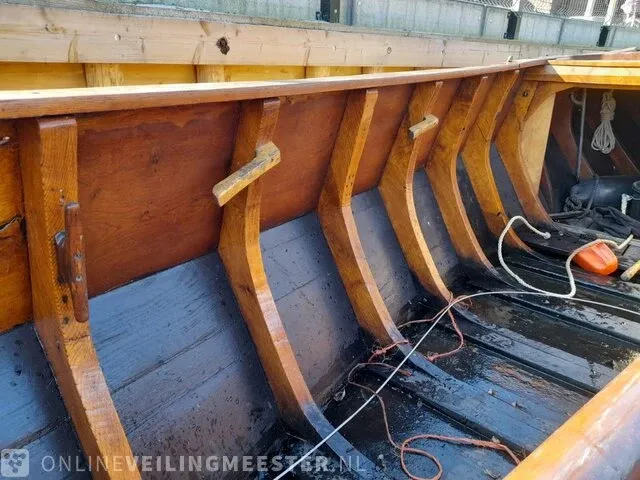 ( locatie giethoorn)zeepunter met yamaha buitenboordmotor punterwerf wildeboer , ds 13, bouwjaar nb - afbeelding 9 van  12