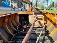 ( locatie giethoorn)zeepunter met yamaha buitenboordmotor punterwerf wildeboer , ds 13, bouwjaar nb - afbeelding 12 van  12