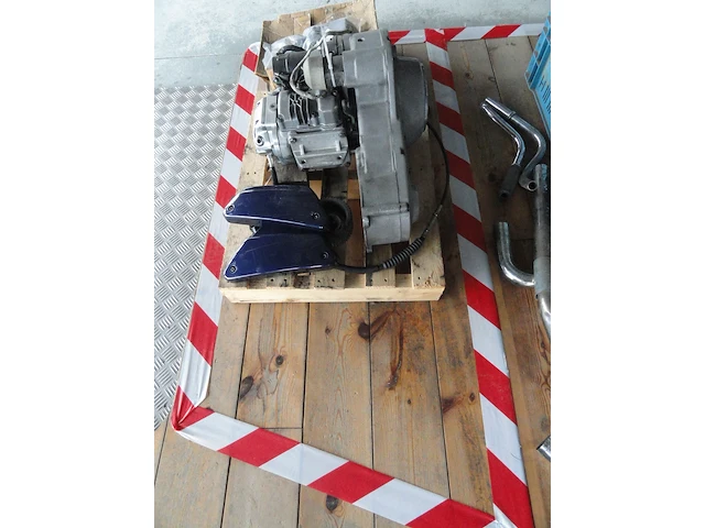 (locatie gorredijk) verzameling diverse onderdelen: harley davidson - afbeelding 1 van  4