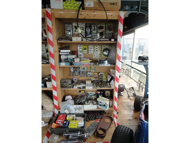 (locatie gorredijk) verzameling diverse onderdelen harley davidson - afbeelding 1 van  4