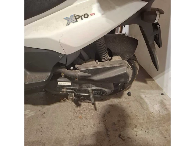 (locatie groningen) 3x bezorgscooter t.b.v. onderdelen, sym, x pro 50 - afbeelding 6 van  15