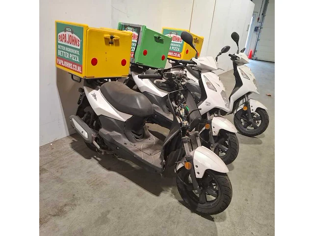 (locatie groningen) 3x bezorgscooter t.b.v. onderdelen, sym, x pro 50 - afbeelding 10 van  15