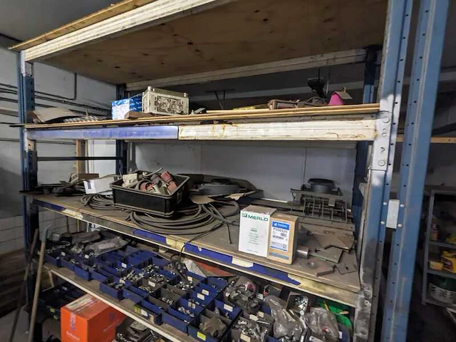 (locatie haulerwijk) inhoud ruimte inclusief stellingen - afbeelding 5 van  22