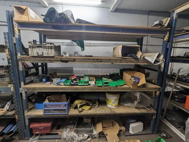 (locatie haulerwijk) inhoud ruimte inclusief stellingen - afbeelding 16 van  22
