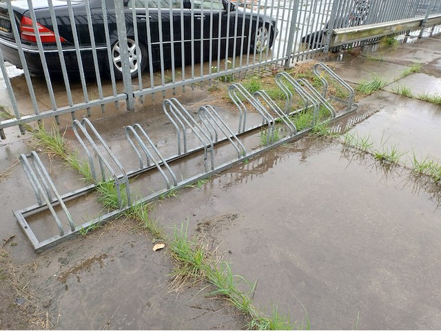 (locatie heemskerk) fietsenrek - afbeelding 4 van  4
