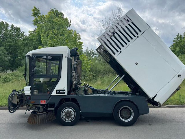 ( locatie nijkerk ) veegmachine, ravo, 580 euro 5, 2013 - afbeelding 8 van  23