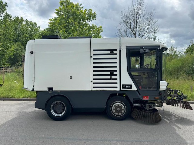 ( locatie nijkerk ) veegmachine, ravo, 580 euro 5, 2013 - afbeelding 11 van  23