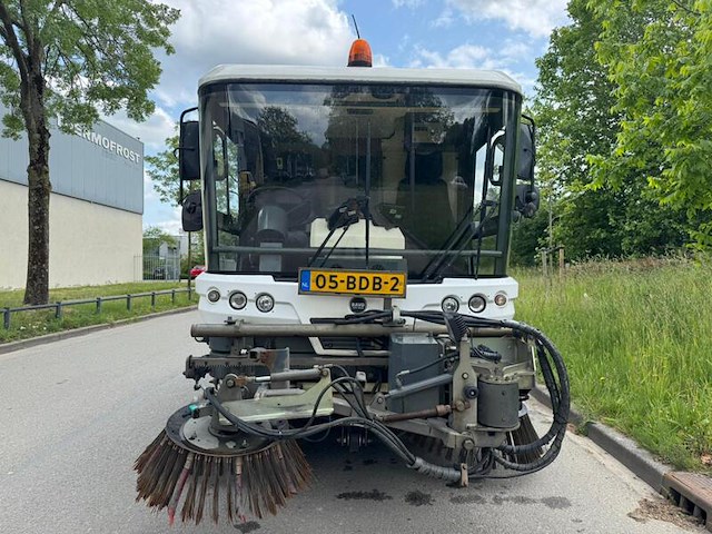 ( locatie nijkerk ) veegmachine, ravo, 580 euro 5, 2013 - afbeelding 14 van  23