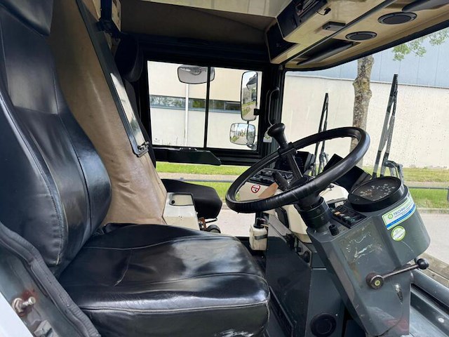 ( locatie nijkerk ) veegmachine, ravo, 580 euro 5, 2013 - afbeelding 22 van  23