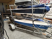 ( locatie sneek ) 2x splash zeilboot inclusief trolleys en wegtrailer, blauw - afbeelding 1 van  22