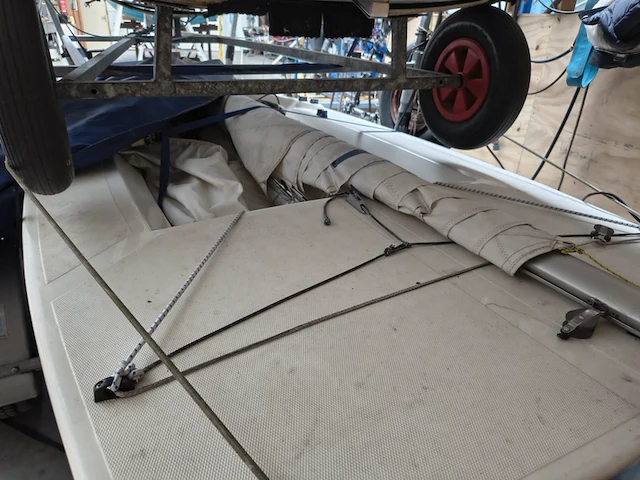 ( locatie sneek ) 2x splash zeilboot inclusief trolleys en wegtrailer, blauw - afbeelding 19 van  22