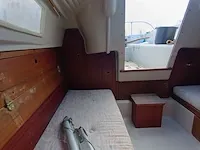 (locatie sneek) kajuitzeilboot met totasu sailpro 6pk 4 takt buitenboordmotor dehler, sprinta 70, wit, bouwjaar 1978 - afbeelding 2 van  36