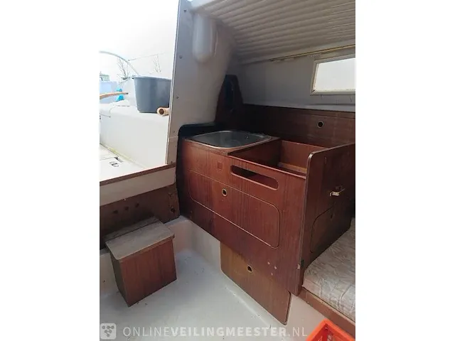 (locatie sneek) kajuitzeilboot met totasu sailpro 6pk 4 takt buitenboordmotor dehler, sprinta 70, wit, bouwjaar 1978 - afbeelding 5 van  36