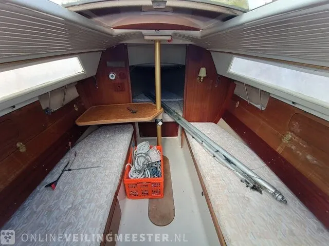 (locatie sneek) kajuitzeilboot met totasu sailpro 6pk 4 takt buitenboordmotor dehler, sprinta 70, wit, bouwjaar 1978 - afbeelding 7 van  36
