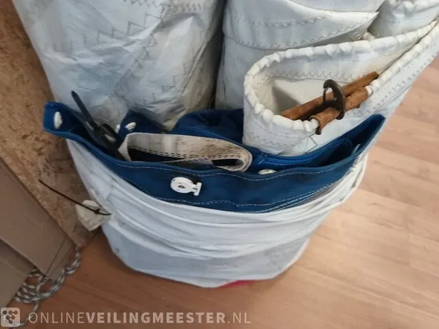 (locatie sneek) kajuitzeilboot met totasu sailpro 6pk 4 takt buitenboordmotor dehler, sprinta 70, wit, bouwjaar 1978 - afbeelding 24 van  36